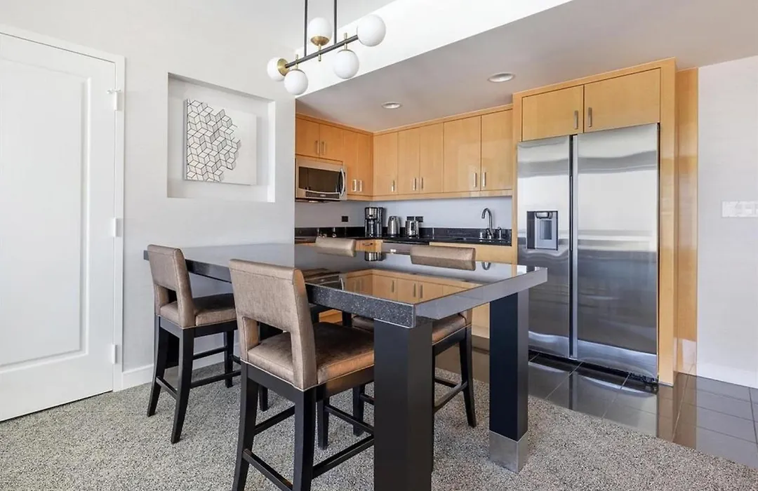 Suites At Elara Las Vegas Center Strip-No Resort Fees-1