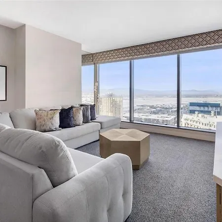 Suites At Elara Las Vegas Center Strip-No Resort Fees-2